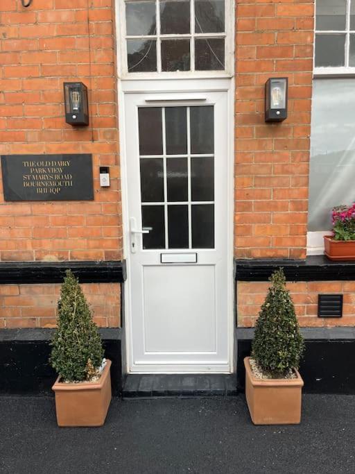 Newly Renovated Stunning Warehouse Apartment Bournemouth Exterior foto
