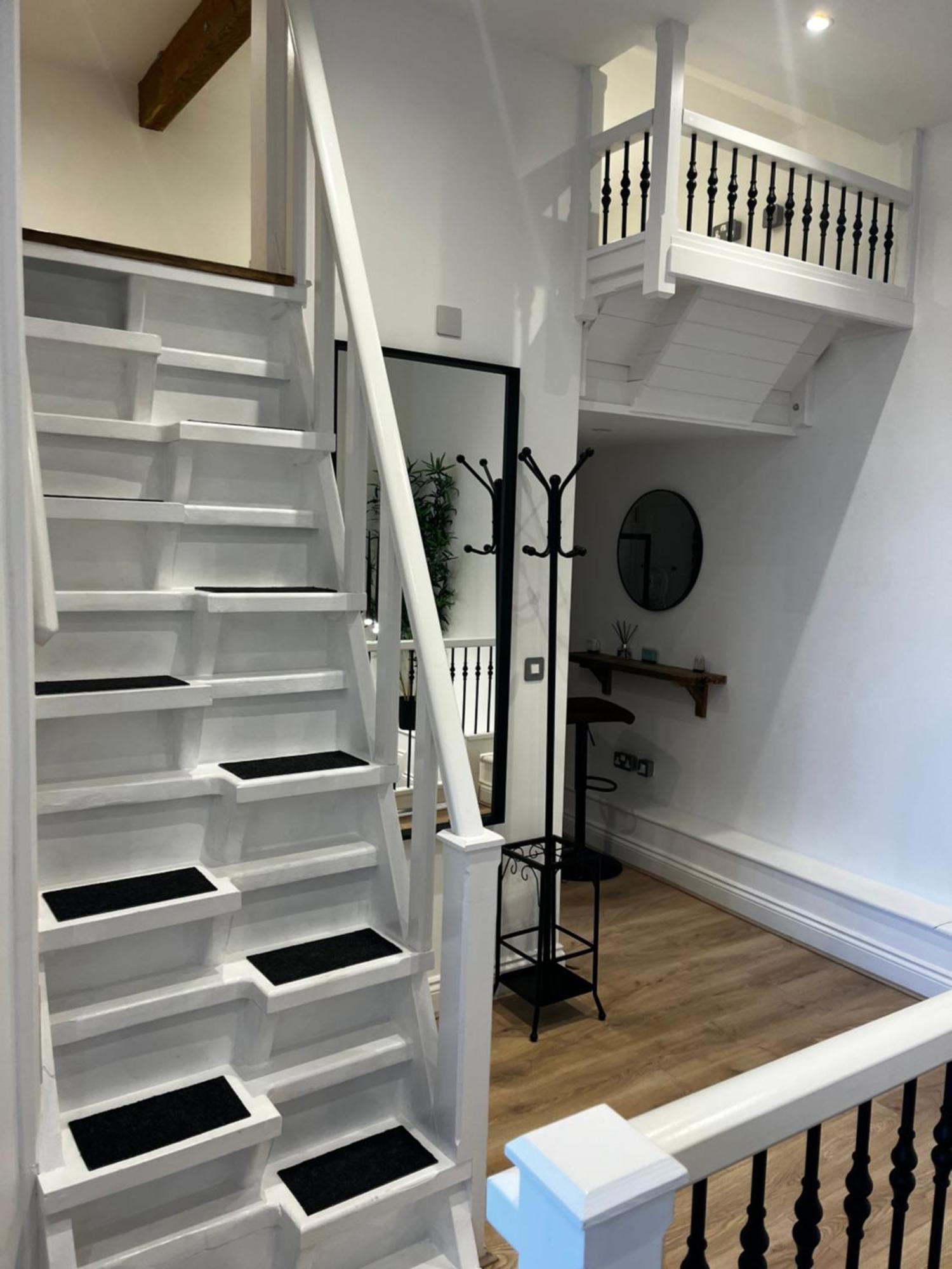 Newly Renovated Stunning Warehouse Apartment Bournemouth Exterior foto